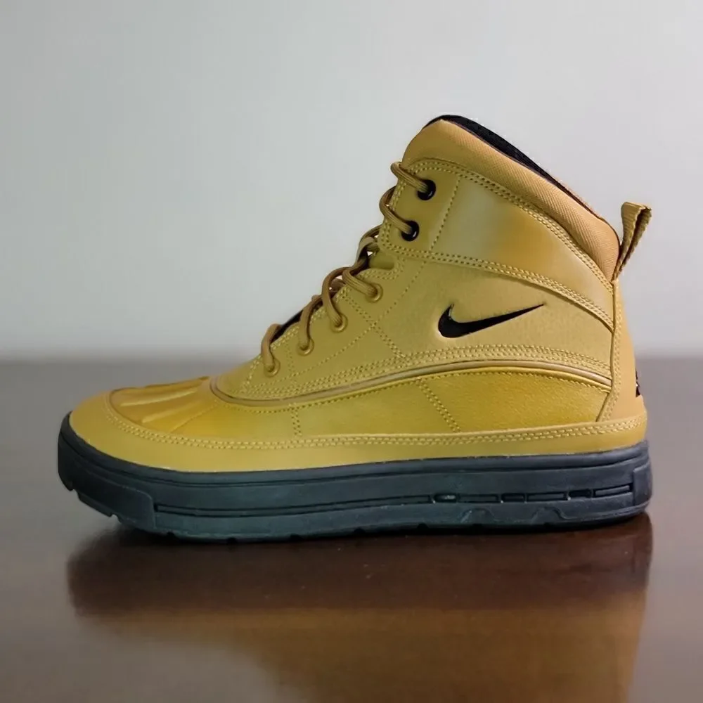 Nike ACG Woodside 2 Duck Hiking Waterproof Boots Wheat Black Size 6.5Y 6.5 New